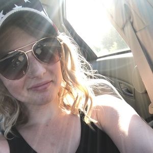 Meet your Posher, Krystiana